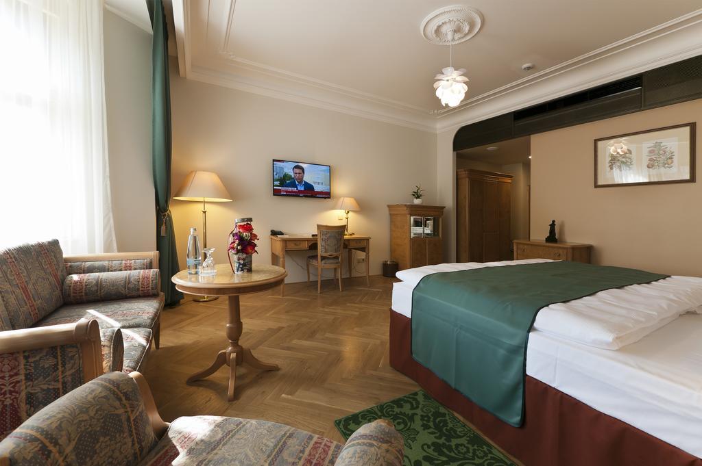 Grandhotel Ambassador Národní Dům Karlovy Vary Camera foto