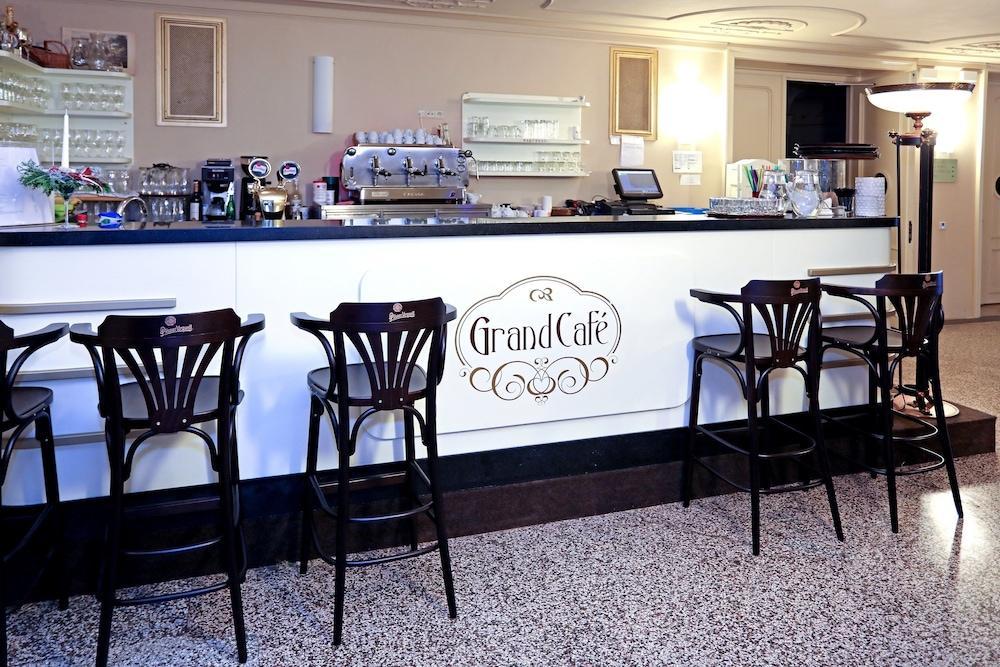Grandhotel Ambassador Národní Dům Karlovy Vary Esterno foto